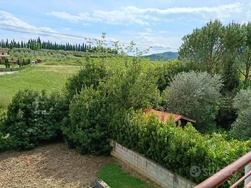 Villa di 350 m² con più di 5 locali e box auto a C