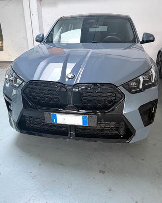 BMW X2 allestimento M Tetto panoramico