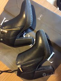 STIVALE CUOIO NERI misura 37