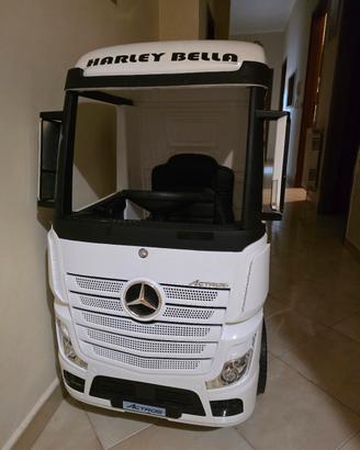 camion mercedes per bambini dai 3/8 anni