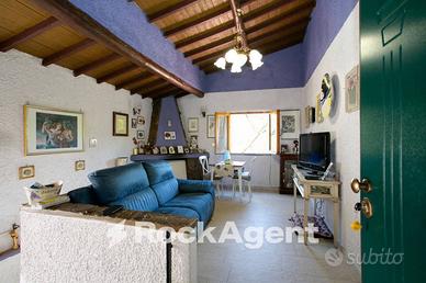 VILLA UNIFAMILIARE CON OLTRE 4000MQ DI TERRENO