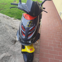 Aprilia sr