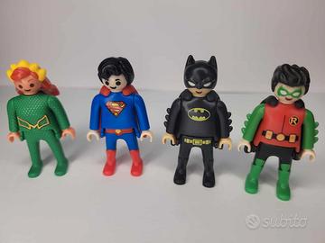 SCAMBI.O Kinder Play mobil  Acquaman Playmobil DC