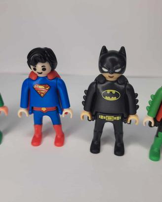 SCAMBI.O Kinder Play mobil  Acquaman Playmobil DC