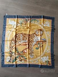foulard salvatore ferragamo 