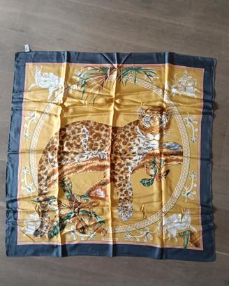 foulard salvatore ferragamo 