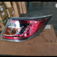 faro est. destro mazda 6