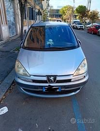 Peugeot 807