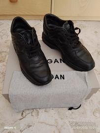 Hogan nere