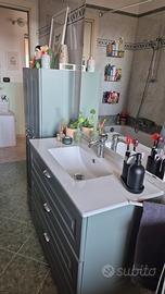 Mobiletto bagno + specchio