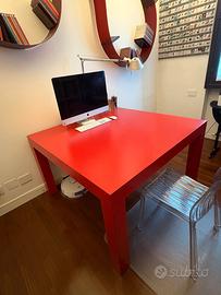 Titolo: Tavolo/Scrivania Design Rosso 120x120