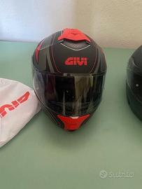 2 caschi moto