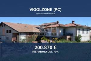 Immobile in asta di 1214 m² con più di 5 locali a 