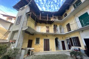 CASA SEMINDIPENDENTE A POGNO