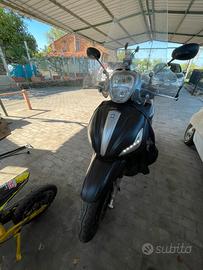 Beverly 300 sport
