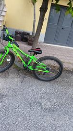 Bici con ruote larghe