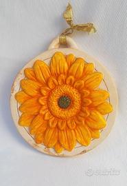 Girasole dipinto  in  ceramica  .Villa d'Este