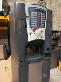 Distributori automatici NECTA Brio 3 ES6