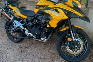 moto benelli 