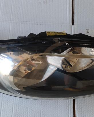 Faro anteriore destro Ford Fiesta Mk6