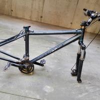 Telaio completo SRAM carbonio 