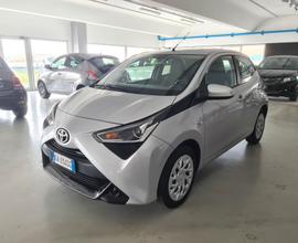 Toyota Aygo Connect 1.0 VVT-i 72 CV 5 porte x-cool