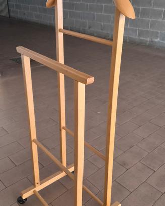 Appendiabiti da terra servomuto 