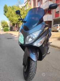 Yamaha T Max - 2011