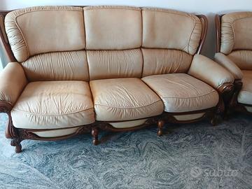 Salotto vintage in pelle e legno