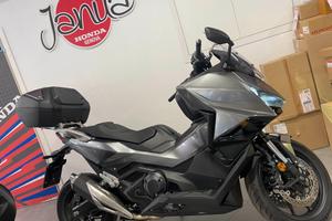 Honda Forza 750 urban bauletto manopole riscaldate