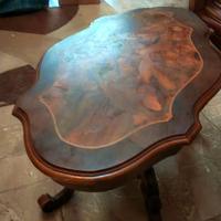 Tavolino basso in legno