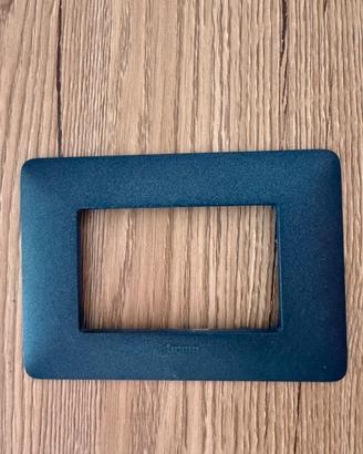 Placca btcino matix blu mercurio 3p
