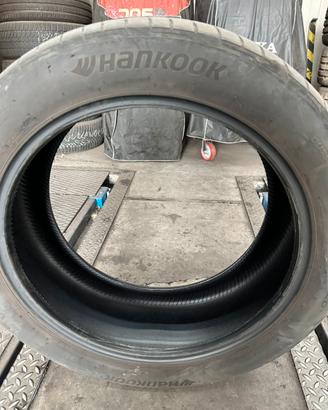 Pneumatico Hankook 235 50 r20 EV