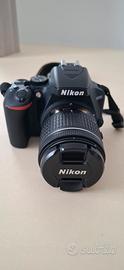 Macchina fotografica Nikon D3500 kit