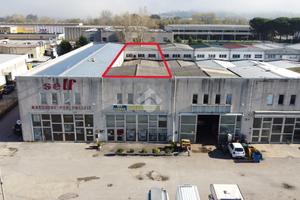 NEGOZIO A FIGLINE E INCISA VALDARNO