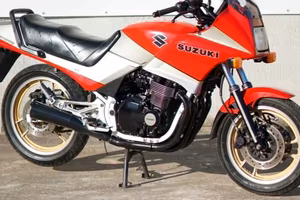Suzuki gsx