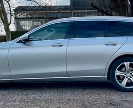 MERCEDES Classe E (W/S213) - 2017