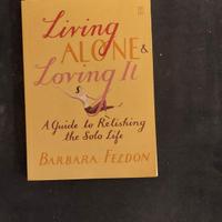 Libro Living Alone
