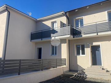 VILLA A SCHIERA A RIVOLI
