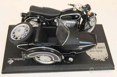 Sidecar BMW R-60 2 Solido