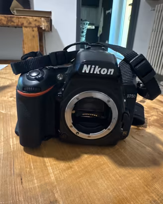 Fotocamera nikon d750+obiettivo