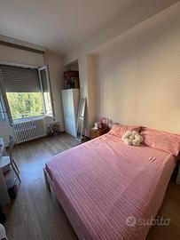 Stanza singola con letto una piazza e mezza