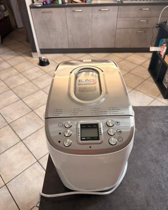 Macchina per fare il pane