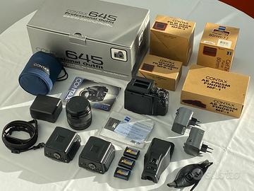 CONTAX 645 con 80mm, imballi, 2 magazzini film