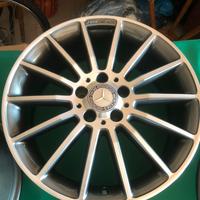 Cerchio mercedes classe a b cla raggio 18 amg