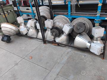 Lampade industriali misure varie, circa 50 pezzi