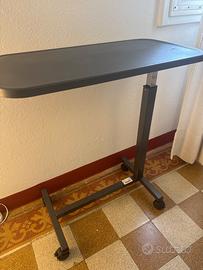 Tavolino da letto regolabile per anziani