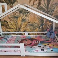 Letti a casetta per bambini con materasso e rete