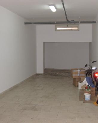 Bitritto garage doppio posto auto