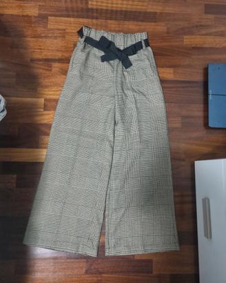 Pantaloni a palazzo a scacchi